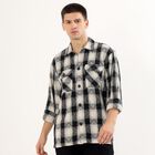 Men's Black and White Checked Spread Collar Casual Shirt, Off White, small