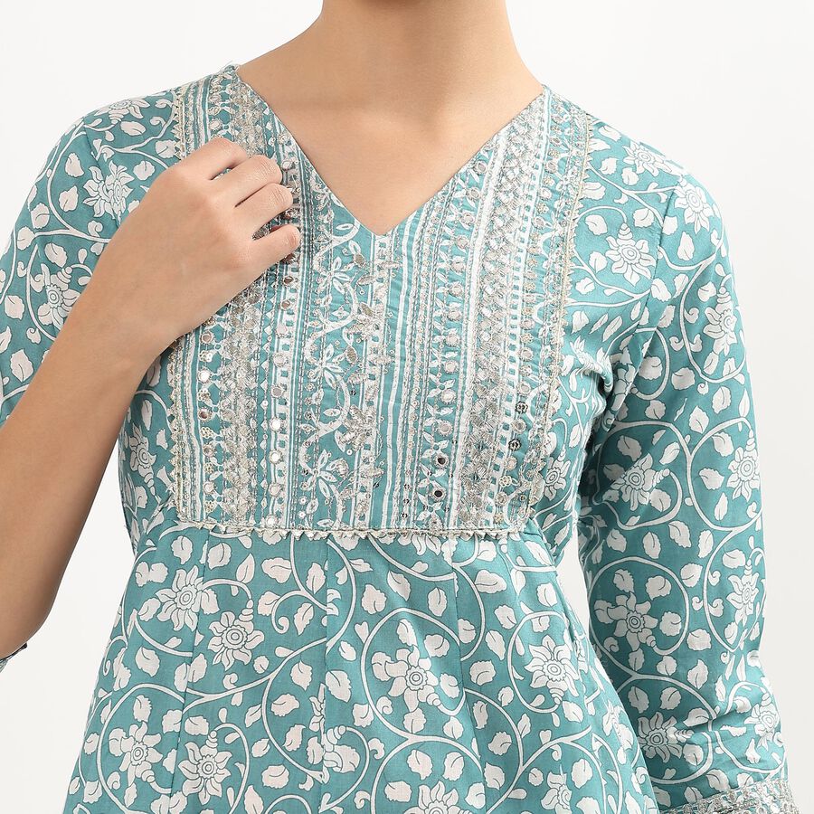 Women's Muted Blue Cotton Round Neck Embellished Kurta, Mid Blue, large image number null
