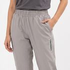 Women's Grey Jogger Fit Solid Track Pants, हल्का ग्रे, small