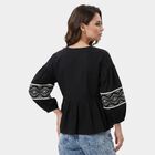 Women Black Round Neck Regular Fit Shirt, काला, small