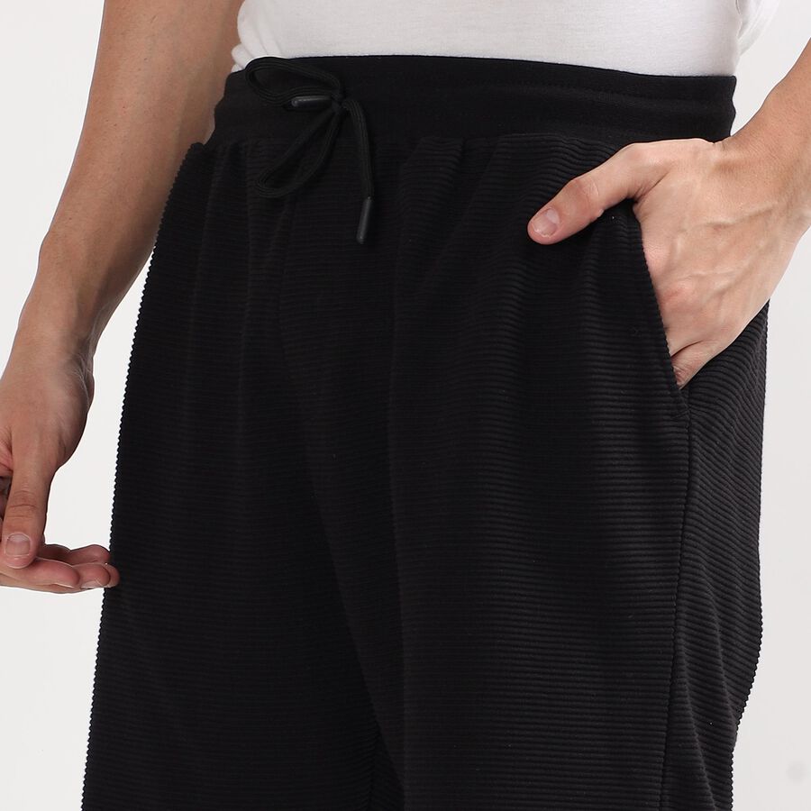 Men's Jet Black Regular Fit Solid Bermuda Shorts, Black, large image number null