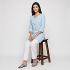 Women's Light Blue Round Neck Printed Kurta, हल्का नीला, small