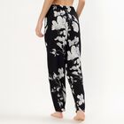 Women's Soft Ivory Relaxed Fit Solid Pyjama, काला, small