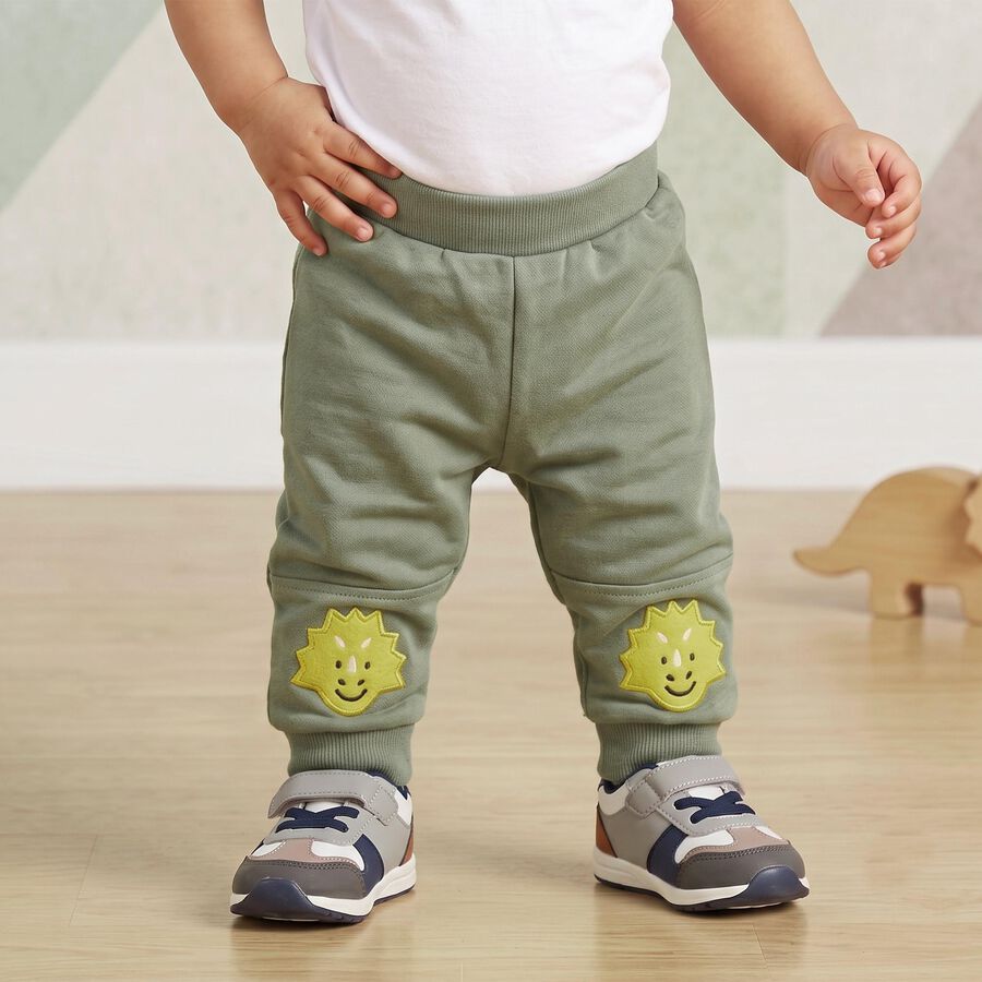Infants Olive Green Jogger Fit Smiley Patch Pyjama, ओलिव, large