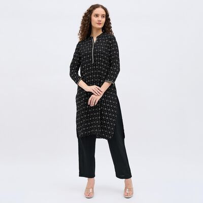 Women's Black Round Neck Solid Kurta