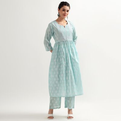 Ladies' Kurta Pyjama Set