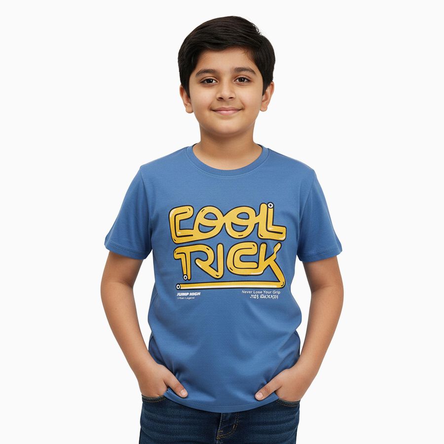 Boys' Half Sleeves T-Shirt, मध्यम नीला, large image number null