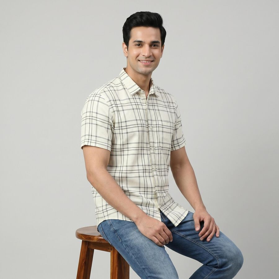 Men's White Cotton Half Sleeves Spread Collar Regular Fit Shirt, सफ़ेद, large