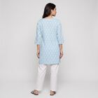 Women's Light Blue Round Neck Printed Kurta, हल्का नीला, small