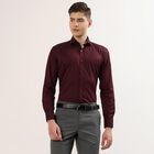 Men's Wine Spread Collar Slim Fit Formal Shirt, Wine, small