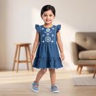 Girls' Blue Tiered Embroidered Ruffle Sleeve Frock, मध्यम नीला, small