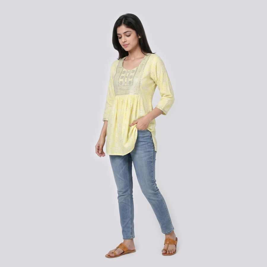 Women's Yellow Square Neck Embroidered Kurti, पीला, large