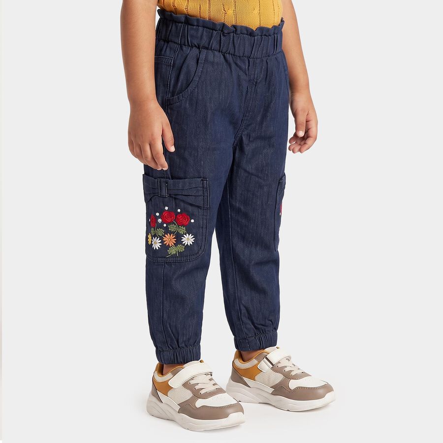 Girls Navy Blue Jogger Fit Embroidered Cargo Jeans, गहरा नीला, large