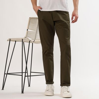 Men's Muted Olive Green Slim Fit Flat-Front Casual Trousers