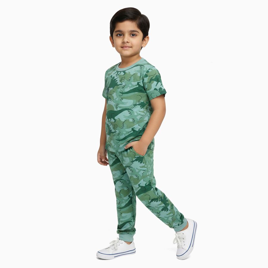 Boys Muted Sage Green Round Neck Cartoon Print Night Suit, ओलिव, large image number null
