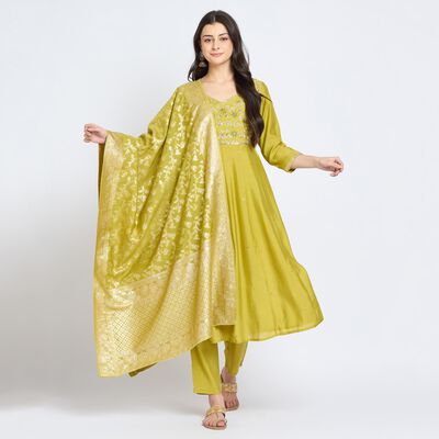 Ladies' Ethnic Set