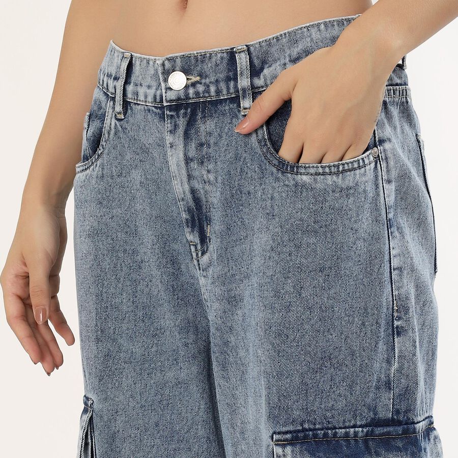 Women's Stonewashed Blue Relaxed Fit Cargo Jeans, हल्का नीला, large image number null