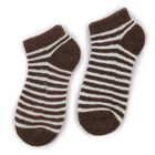 Women's Dark Chocolate Brown and White Ankle-Length Striped Socks, भूरा, small