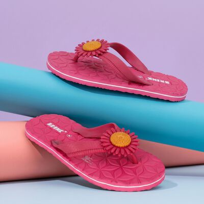 Women's Pink Floral Applique Flip-Flop Slippers