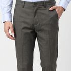 Men's Grey Slim Fit Textured Formal Trousers, गहरा ग्रे, small