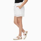 Girls' Shorts, सफ़ेद, small