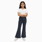 Girls' Dark Blue Flared Fit Frayed Hem Jeans, गहरा ग्रे, small image number null