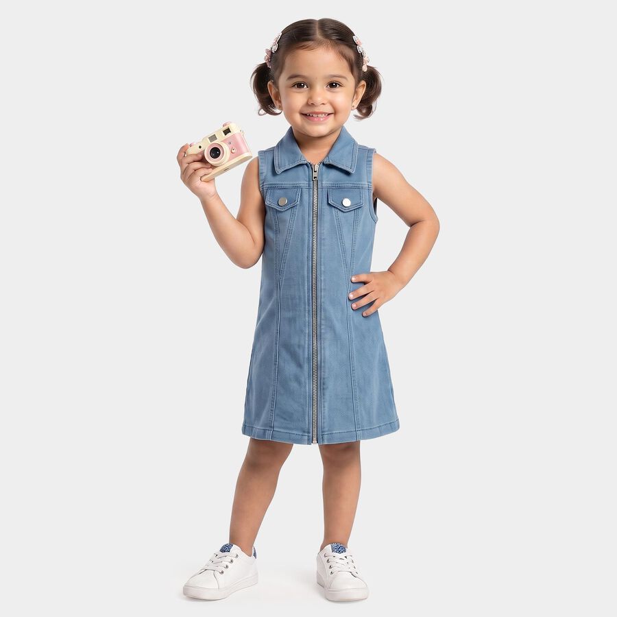 Girls' Light Blue Shift Zip Front Denim Look Frock, मध्यम नीला, large