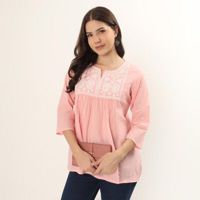 Women's Pink Cotton Round Neck Floral Printed Kurti