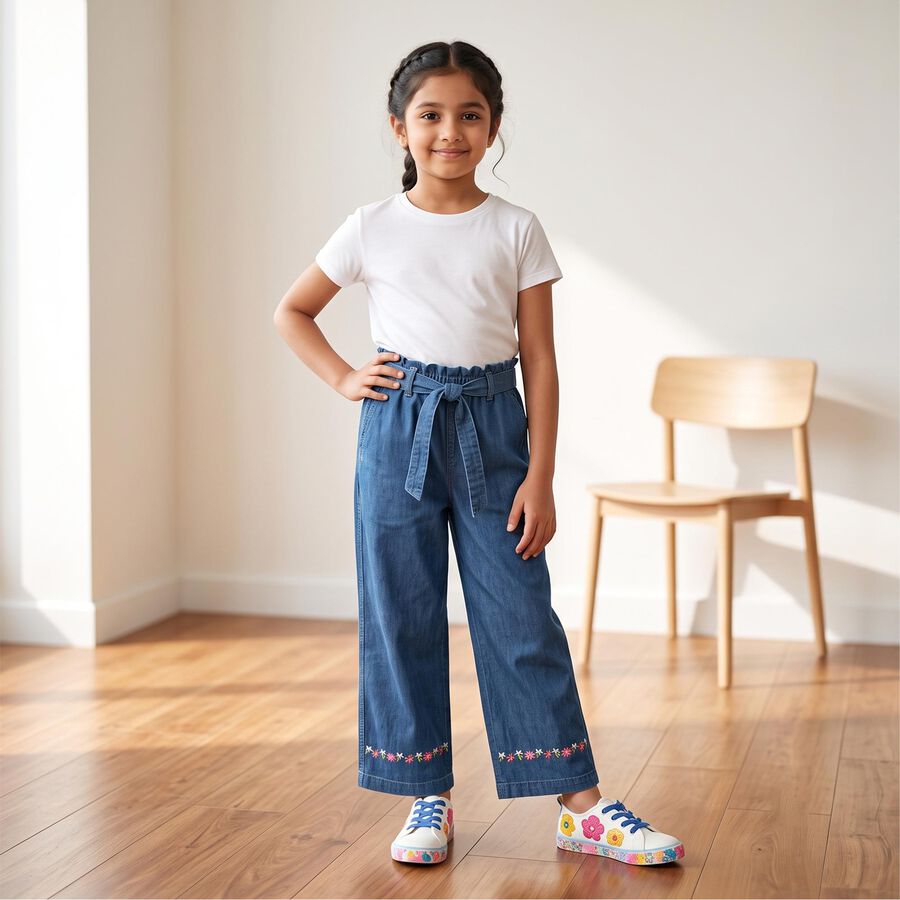 Girls Light Blue Wide Leg Fit Embroidered Jeans, हल्का नीला, large