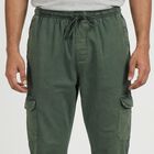 Men's Olive Green Regular Fit Cargo Jogger, गहरा हरा, small