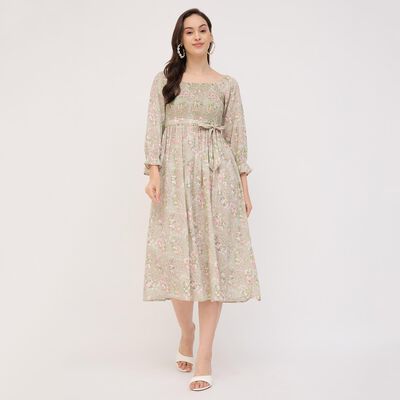 Ladies' Dress