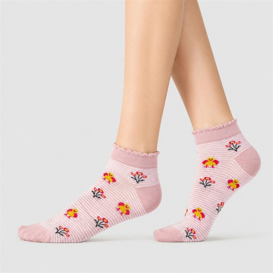 Women's Assorted Regular Fit Striped Novelty Pack of 3 Socks, Assorted, large