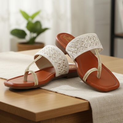 Women's Beige Toe-Ring Slip-On Flat Sandals