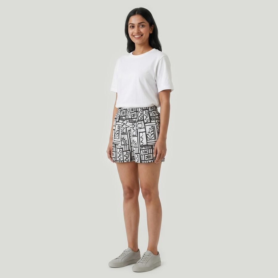 Women's Black Regular Fit Printed Shorts, काला, large