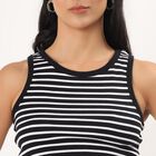 Women's Black Round Neck Graphic Print T-Shirt, Black, small
