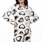 Women's White Heart Printed Relaxed Fit Pyjama Set , सफ़ेद, small