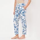Women's White Relaxed Fit Floral Printed Pyjama, सफ़ेद, small