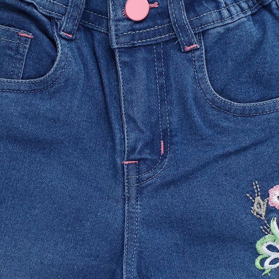 Girls' Medium Wash Embroidered Regular Fit Jeans, मध्यम नीला, large