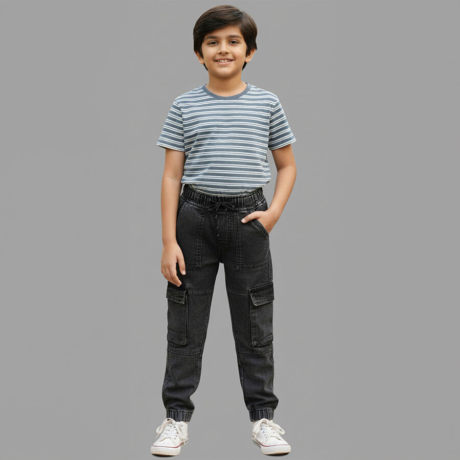 Boys' Charcoal Black Relaxed Fit Cargo Jogger Jeans, काला, large image number null