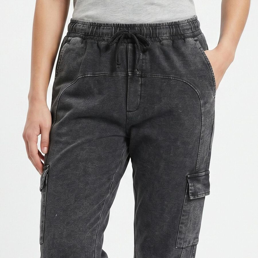 Women's Black Jogger Fit Cargo Track Pants, काला, large