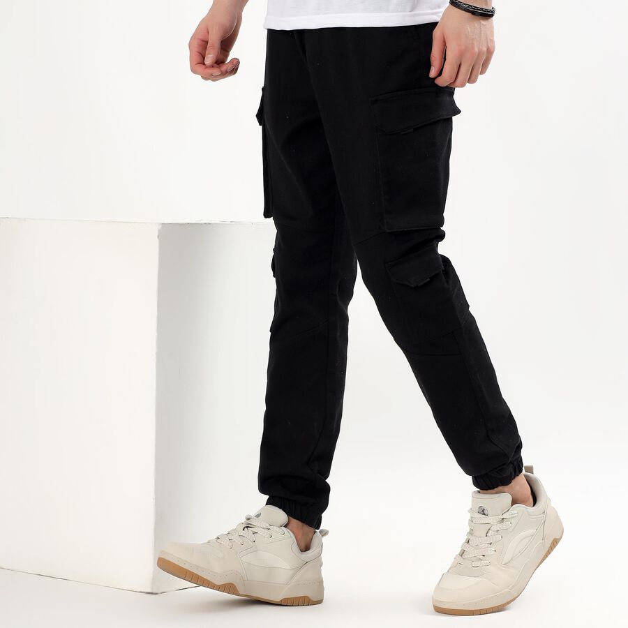 Men's Jet Black Slim Fit Cargo Joggers, काला, large image number null