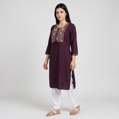 Women's Purple Round Neck Embroidered Kurta
