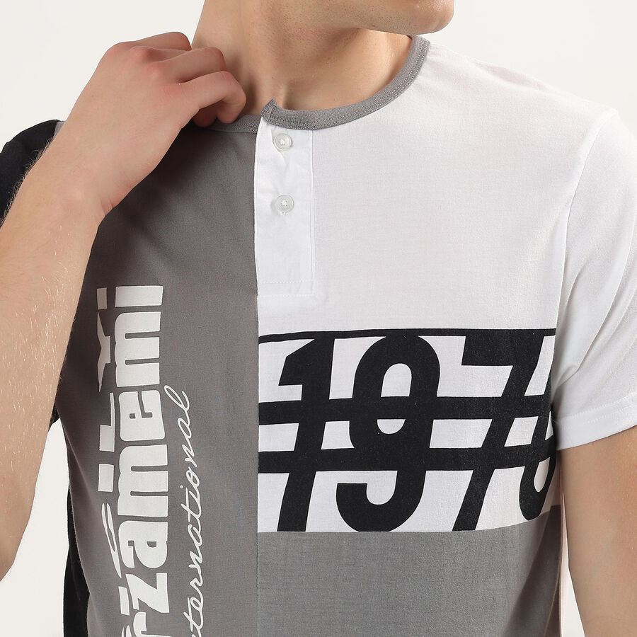 Men's Grey Henley Neck Streetwear T-Shirt, Light Grey, large