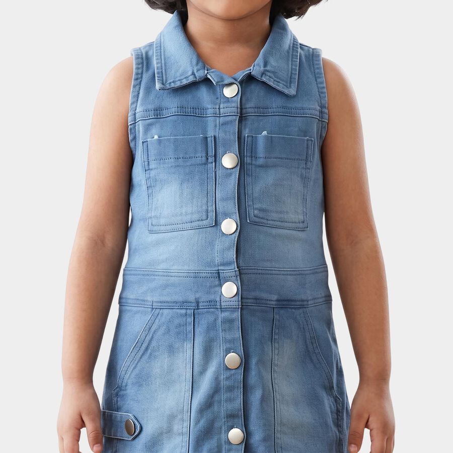 Girls' Blue Shirt Style Sleeveless Button Front Frock, मध्यम नीला, large