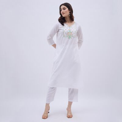 Women's White Cotton V-Neck Embroidered Kurta