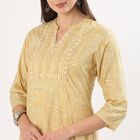 Women's Yellow Round Neck Straight Kurta, पीला, small