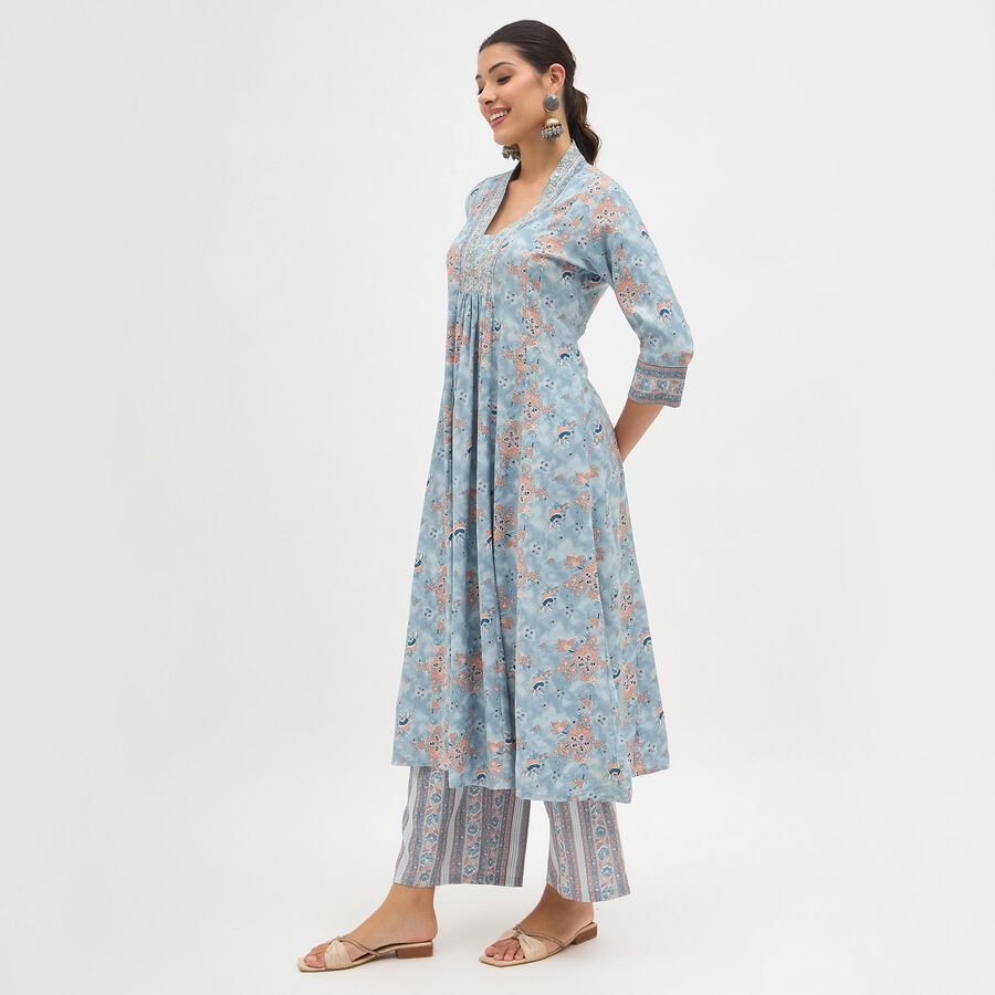 Women's Light Blue Embroidered Flared Kurta, हल्का नीला, large image number null