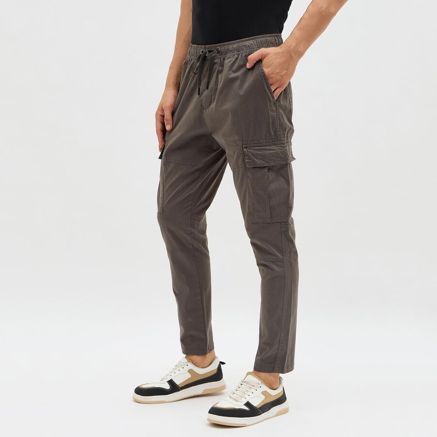 Men's Muted Charcoal Slim Fit Cargo Trousers, गहरा ग्रे, large image number null