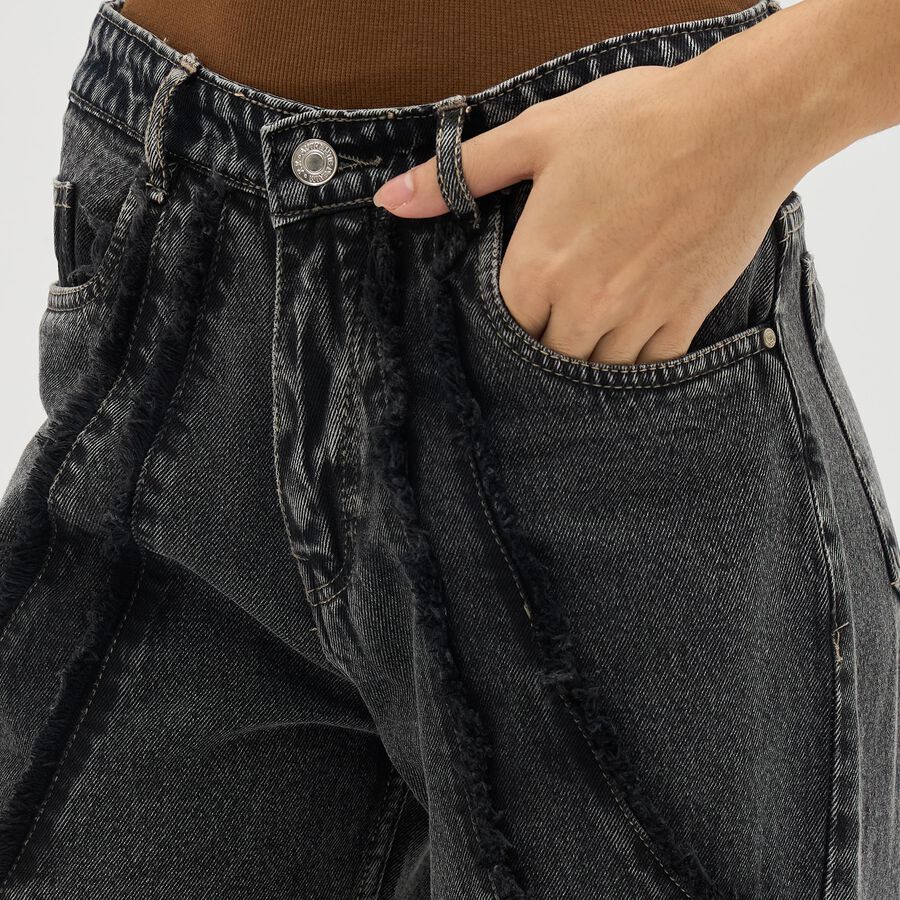 Women's Washed Black High-Rise Straight Fit Distressed Jeans, गहरा ग्रे, large image number null