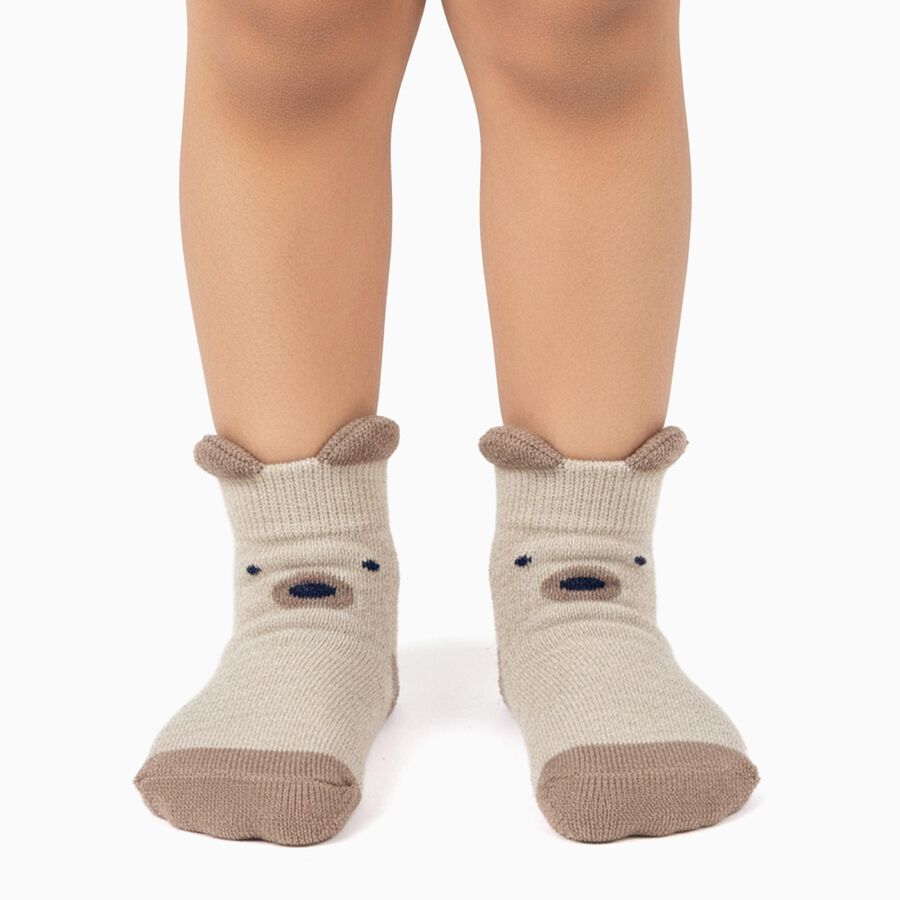 Infants Light Beige and White Regular Fit Bear and Striped Design Pack of 2 Socks, ऑफ व्हाइट, large image number null